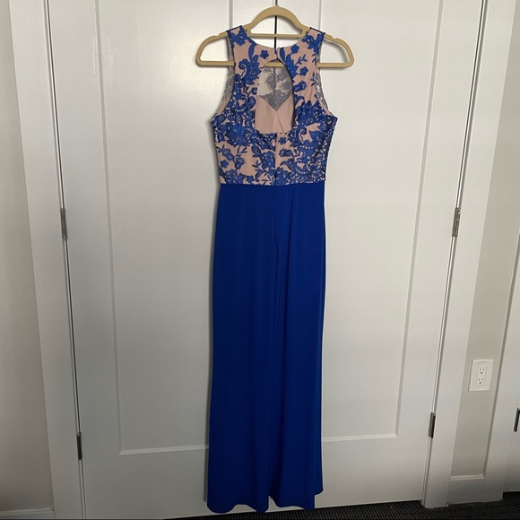 Stenay Sleeveless Lace Bodice Formal Gown - Picture 4 of 5